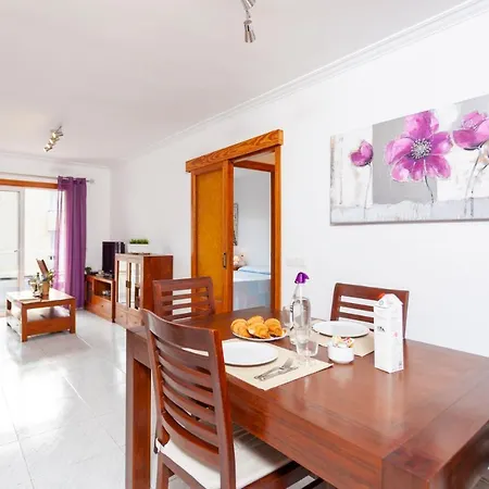 Yourhouse Cimbell I, II Apartments * بورت ذالكوذيا
